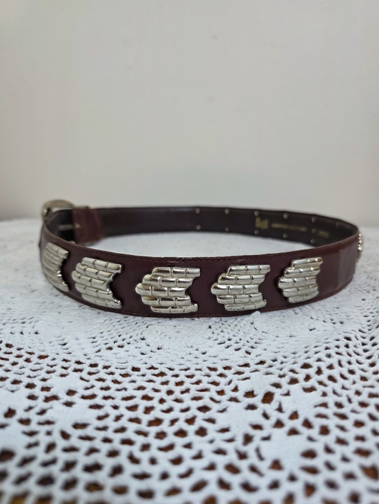 Magid Accessories - Vintage 90s/Y2K Magid Embellished Leather Belt